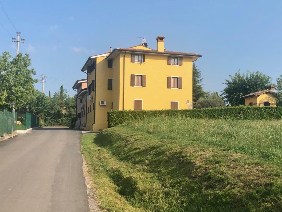 Apartment Rosa Cinderella Lazise Exterior photo